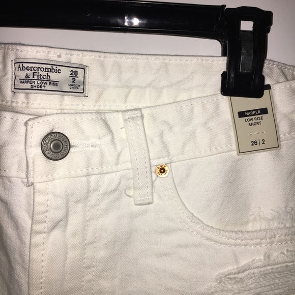 NWT A&F white denim shorts - Picture 3 of 3